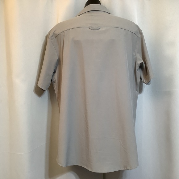 Columbia Shirt Men’s Size Medium Omni Wick Button Down Shirt Grey - Picture 10 of 11